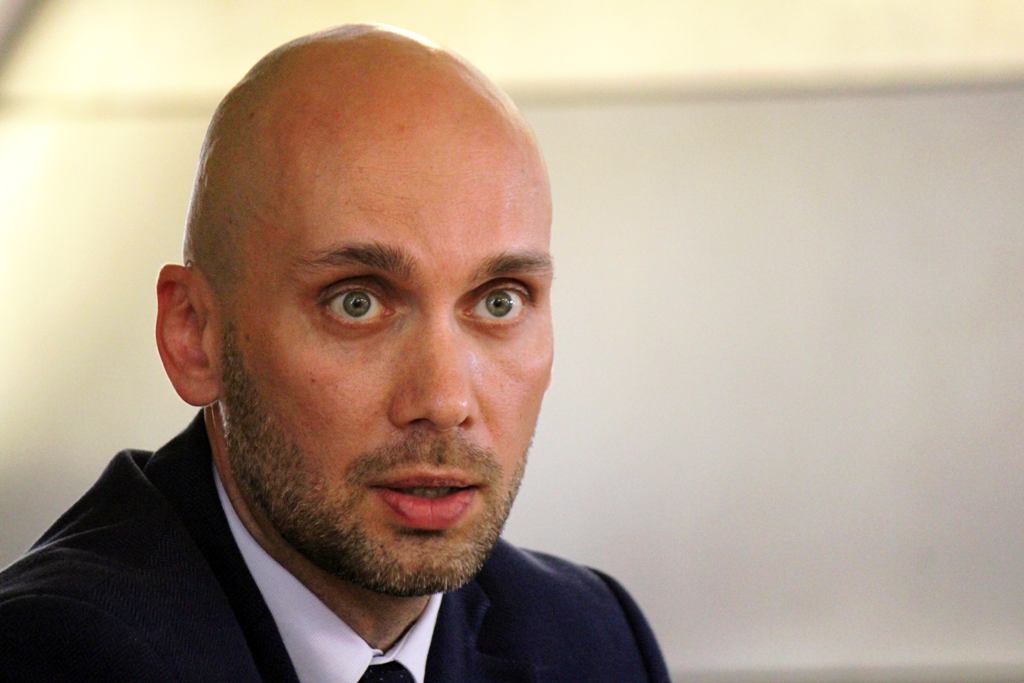 Názor. Fico chce odvolať vedenie ÚRSO, lebo si plní svoje povinnosti (píše Karol Galek)